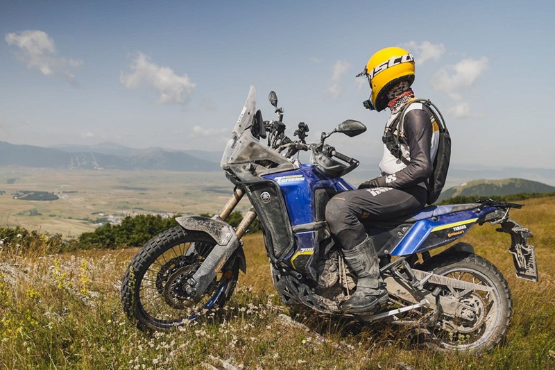 Was Sportlichkeit und Materialbelastung angeht, war die Bosnia Rally 2023 wohl der härteste Einsatz der Daytona TransTourMan Stiefel. Was Sportlichkeit und Materialbelastung angeht, war die Bosnia Rally 2023 wohl der härteste Einsatz der Daytona TransTourMan Stiefel.