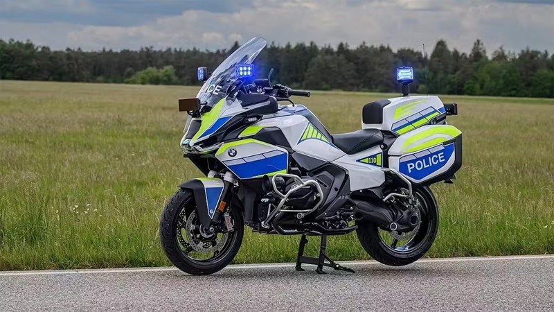 BMW & NAD: Neue Koffer für die R 1300 RT und R 1300 RS
