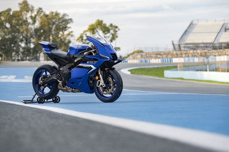 Platz 1: Yamaha R9