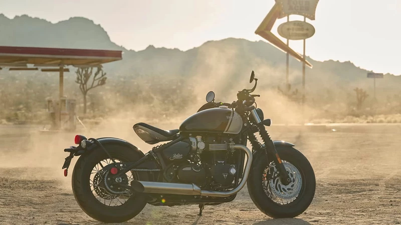 Die Bonneville Bobber zählt für viele Fans zu den schönsten Triumph Modellen. Die Bonneville Bobber zählt für viele Fans zu den schönsten Triumph Modellen.
