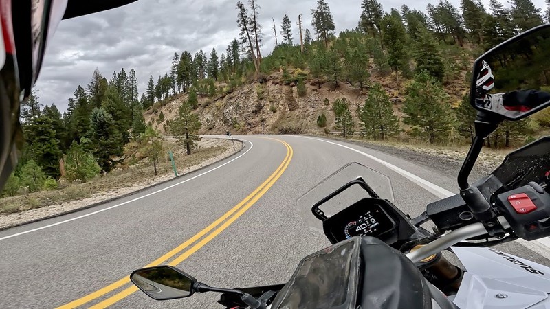 Musste auch auf Asphalt abliefern - Dunlop Trailmax Raid bei der Reise zum Yellowstone Nationalpark