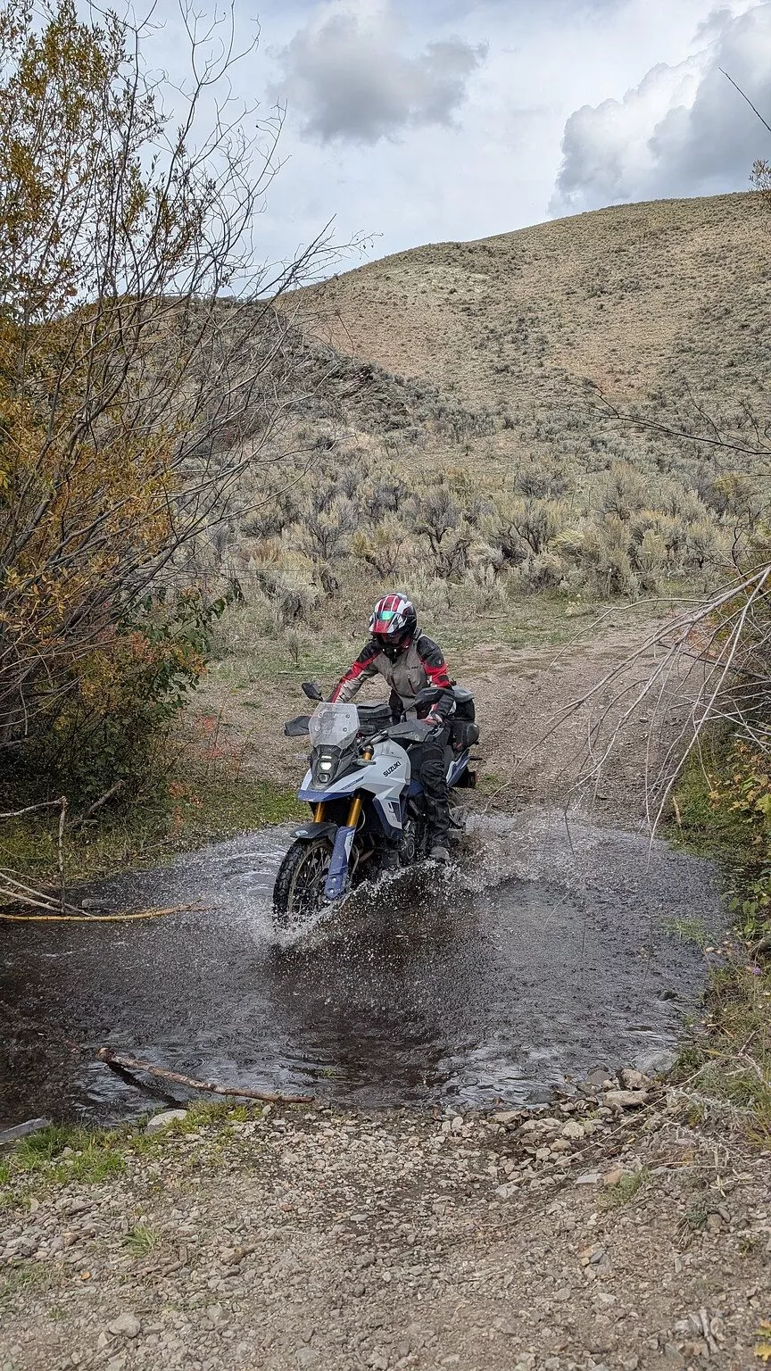 Staub, Wasser, Vibrationen - Trotzdem sorgenfreie 2700 km Sattel der Suzuki V-Strom