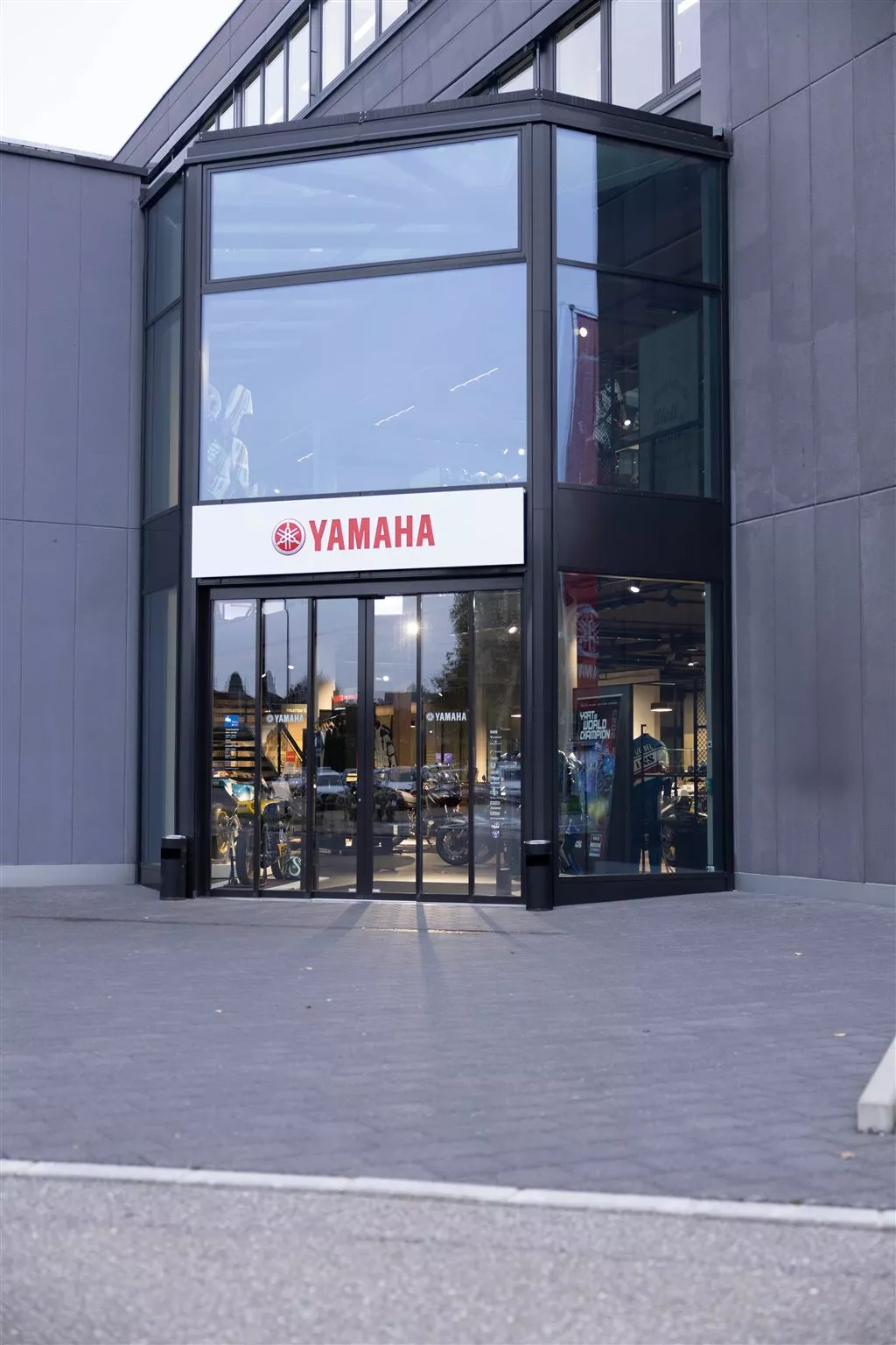 Grazie per l'affascinante approfondimento, Yamaha Svizzera! Grazie per l'affascinante approfondimento, Yamaha Svizzera!