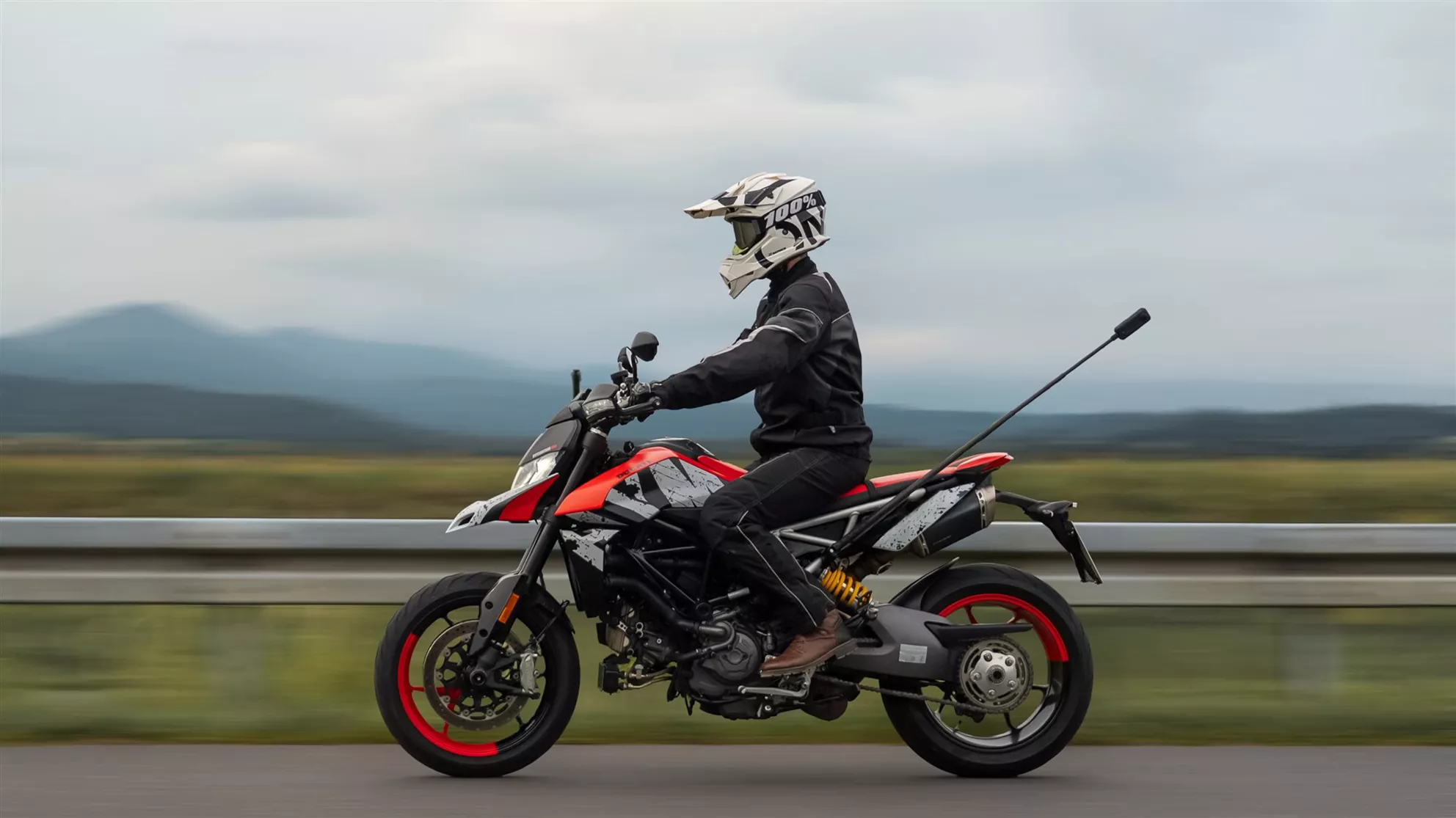 De Onzichtbare Selfie Stick De Onzichtbare Selfie Stick