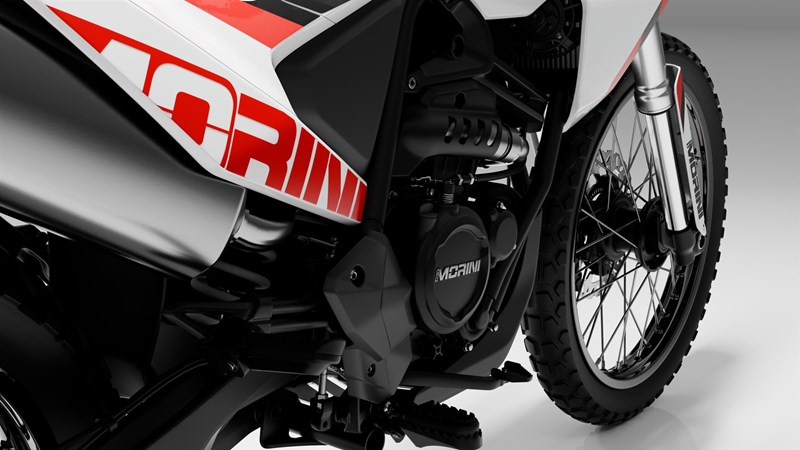 Der Motor der Moto Morini Kanguro 300 2026 leistet 34 PS bei einem Fahrzeuggewicht von 145 kg.