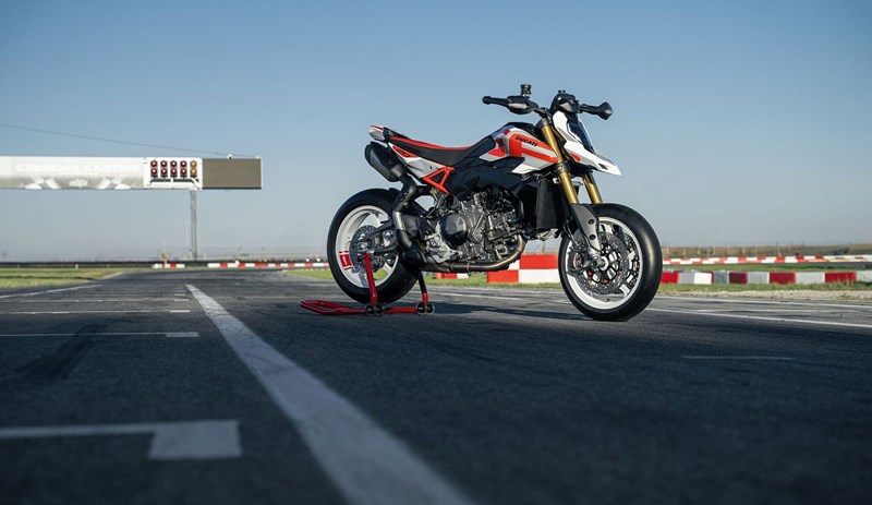 Ducati Hypermotard V2 SP 2026