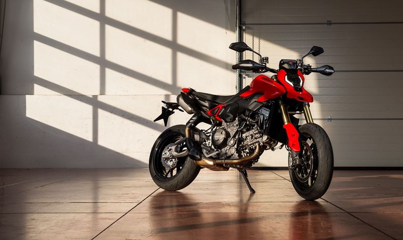 Ducati Hypermotard V2 2026