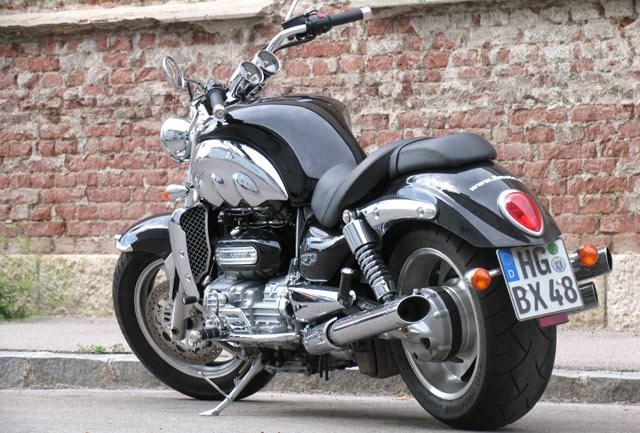 Triumph Rocket III 2005