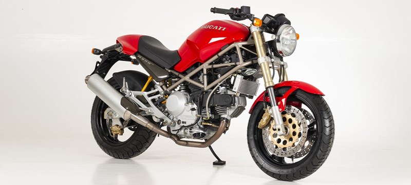 Ducati Monster 900