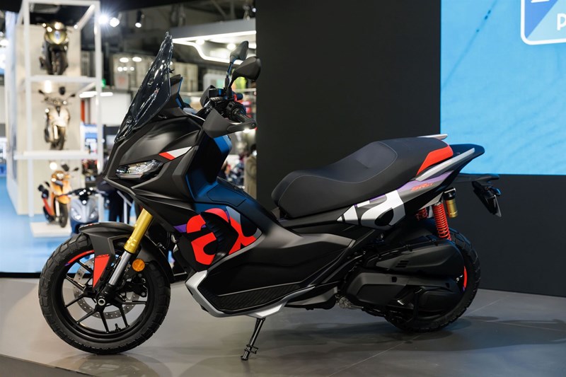 Besonders in der Replica-Version zeigt sich der SR GT 400 sportlich