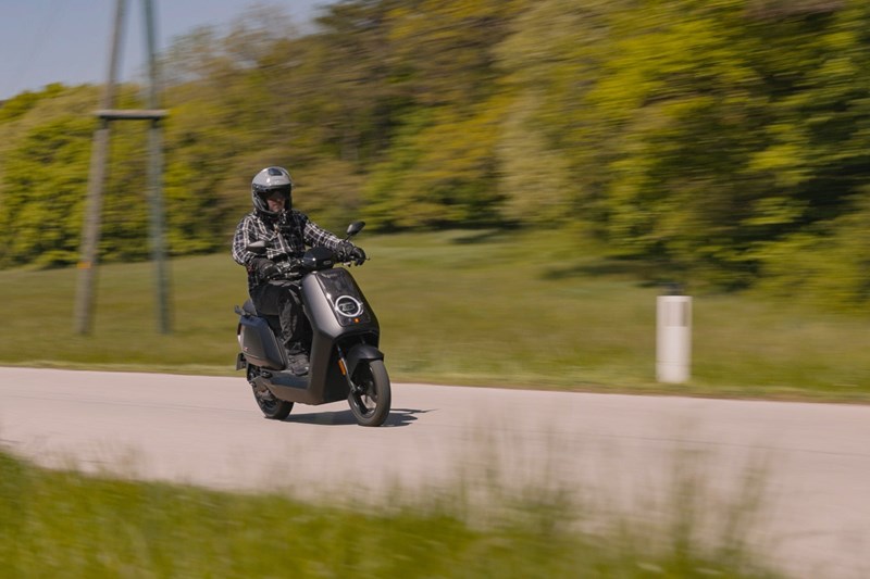 So macht Elektromobilität Spaß: Unterwegs mit dem NIU NQiX 500.