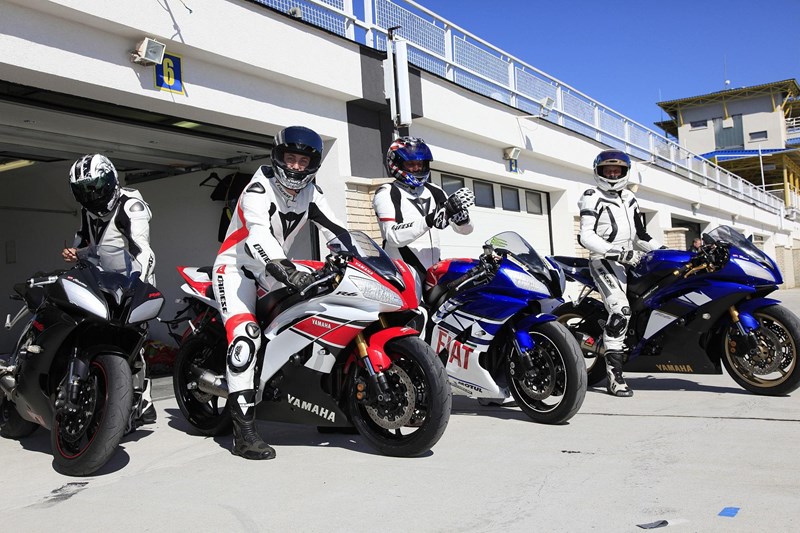 Wichtige Informationsquelle! Die Kumpels in der Community! Wie zum Beispiel hier bei den 1000PS Bridgestone Trackdays.