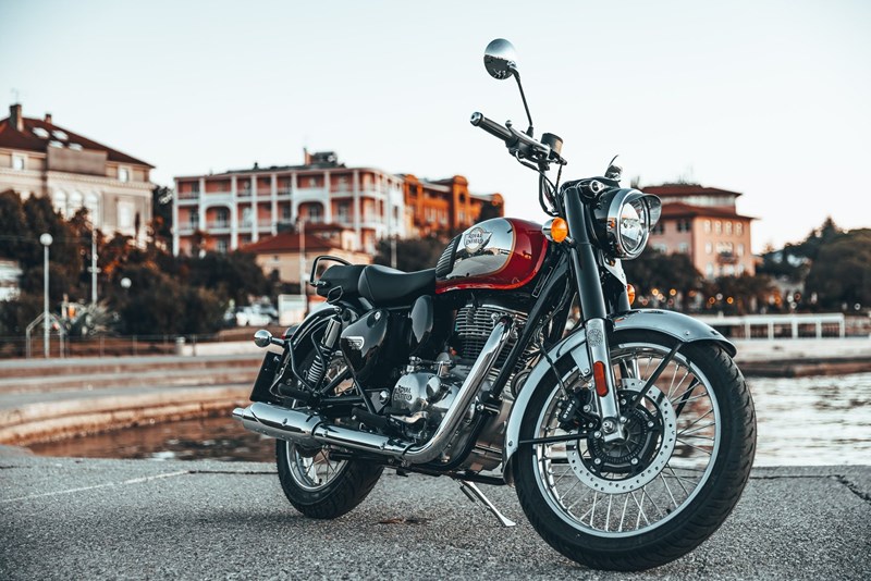 Die Classic 350 bildet unter den Royal Enfield Modellen den Übergang zwischen Tradition und Moderne.