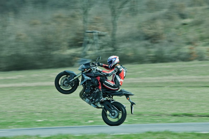 Beim ersten Test der GSR-750 2011 ging es wild her.