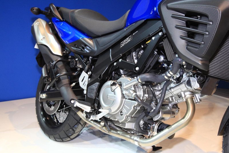 Der 650er V2 Motor von Suzuki ist extrem erprobt und verlässlich.