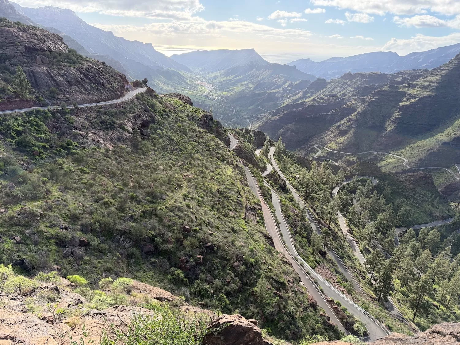Íngreme e estreito! Aqui, a Africa Twin brilha com sua transmissão DCT!