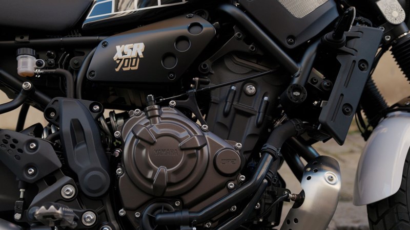 Der CP2-Reihenzweizylinder der XSR ist sicherlich nicht retro, bietet aber dafür mächtigen Fahrspaß.