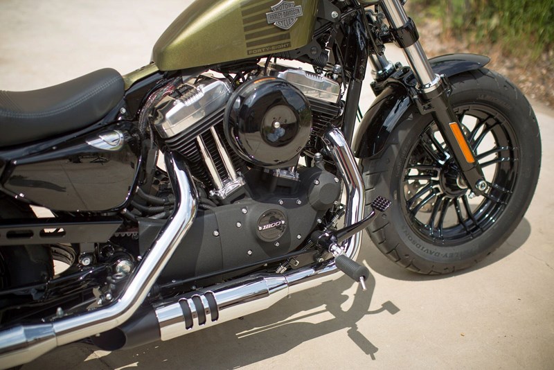 10 Motorrad Technologien die gerade still verschwinden