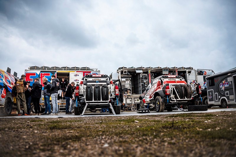 Africa Eco Race 2026: Wetterchaos stoppt Prolog und Auftakt