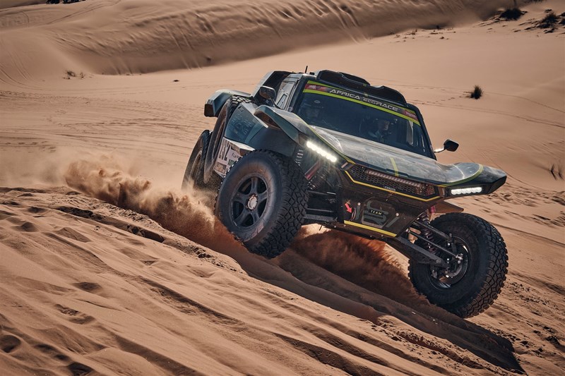 Auch auf vier Rädern spielt es sich beim Africa Eco Race ab.