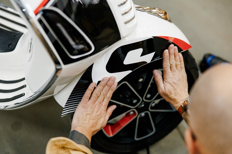 Das Anbringen der Folien soll auch für Laien gut möglich sein.