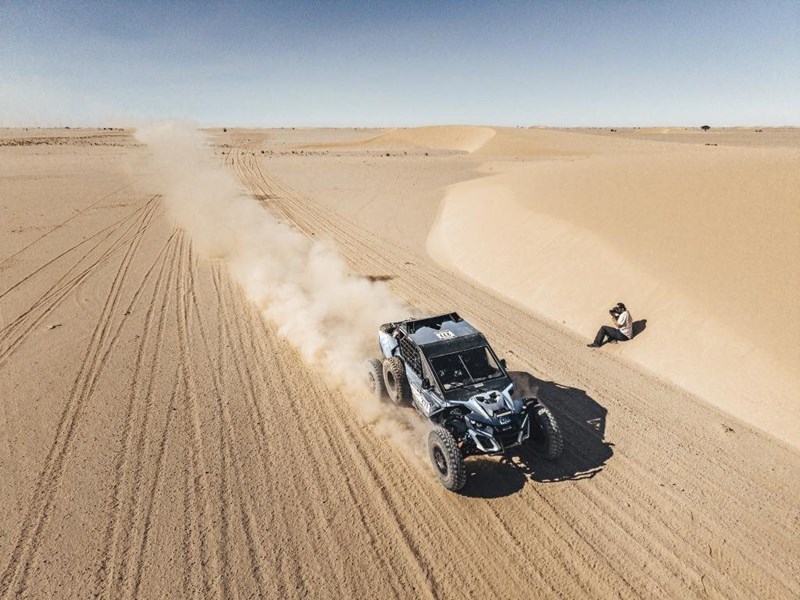 Das deutlich sandigere und monotonere Mauretanien stellt andere Herausforderungen an die Teilnehmer des Africa Eco Race als die Woche zuvor in Marokko.