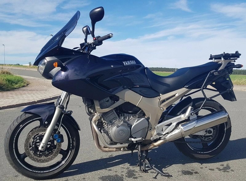 Tourentaugliche Motorräder unter 3.500 Euro