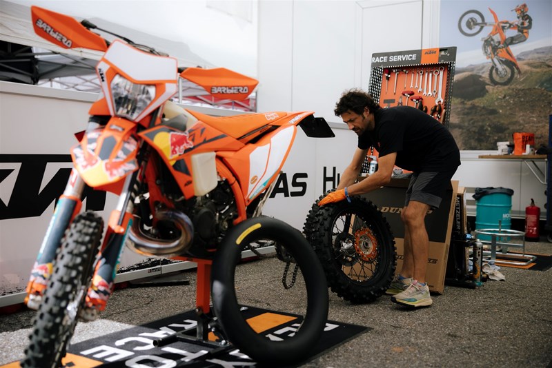 KTM 6DAYS 2026 Portugal: Race Service & Mietpakete