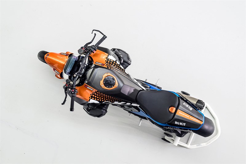 BMW R 1300 R Superhooligan – Custom für Daytona