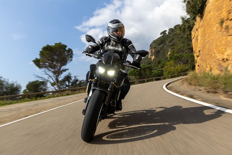 Perché non prima? Test Kawasaki Z650 S 2026