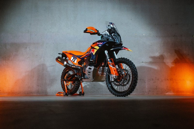 KTM 890 Adventure R Rally 2026 – kompromisslos im Gelände