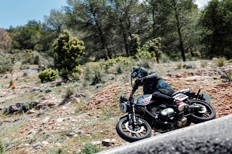 Triumph Tracker 400 2026