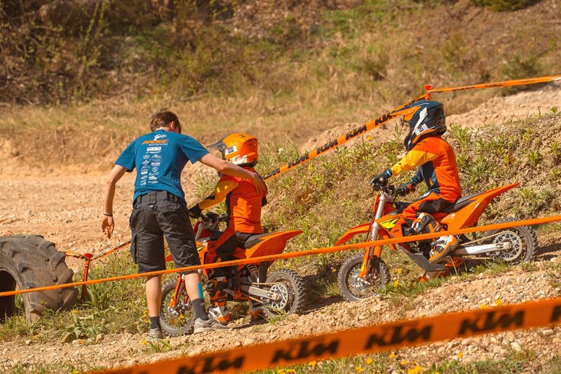 Orange Kids Days