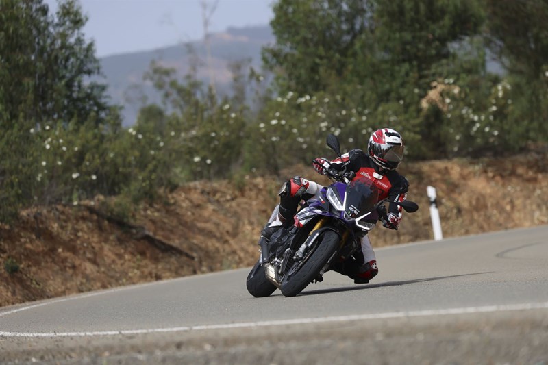 Metzeler SPORTEC 01 und 01 RS im Test