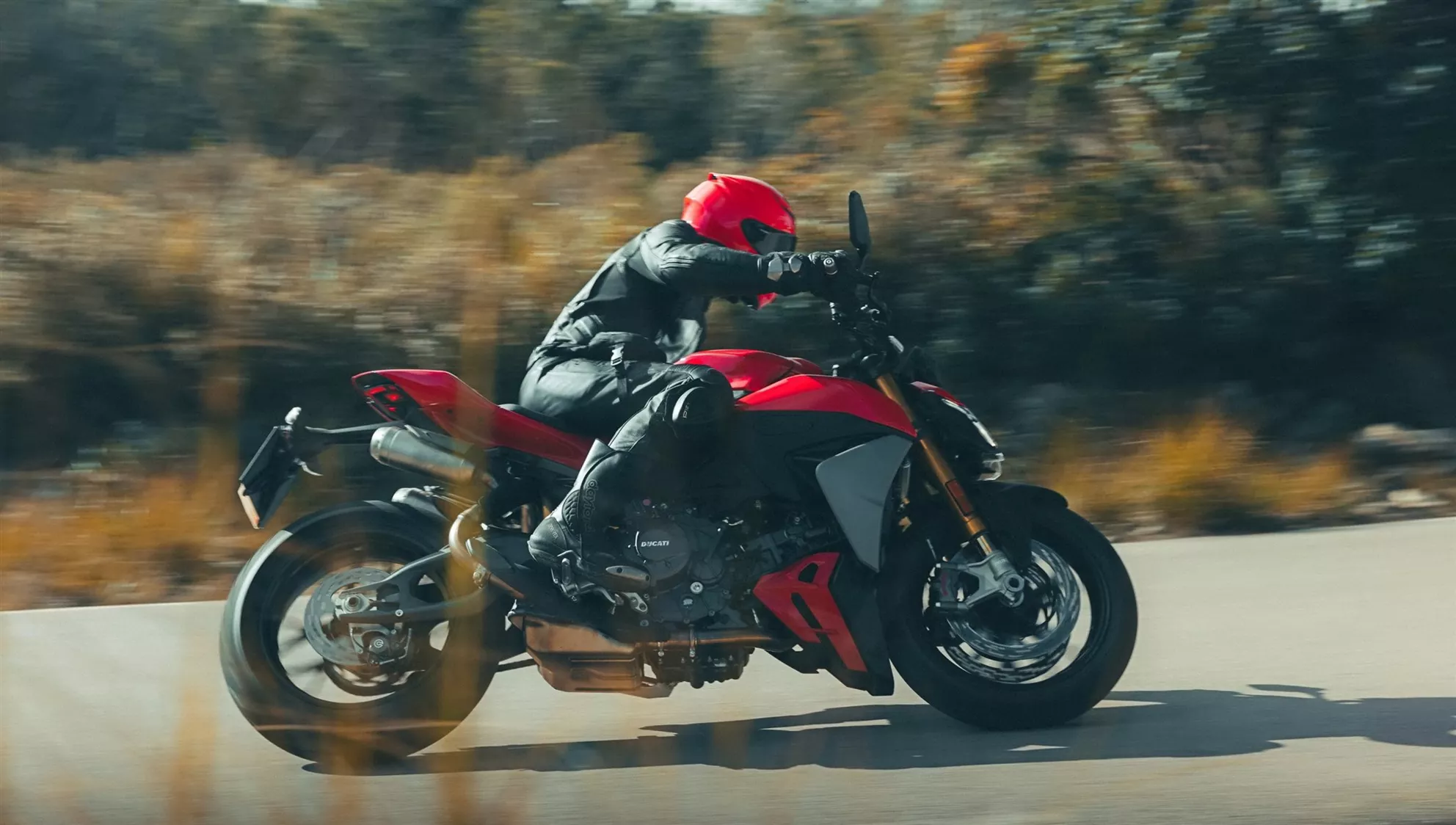 Daytona Strive GTX on the Open Road Daytona Strive GTX on the Open Road