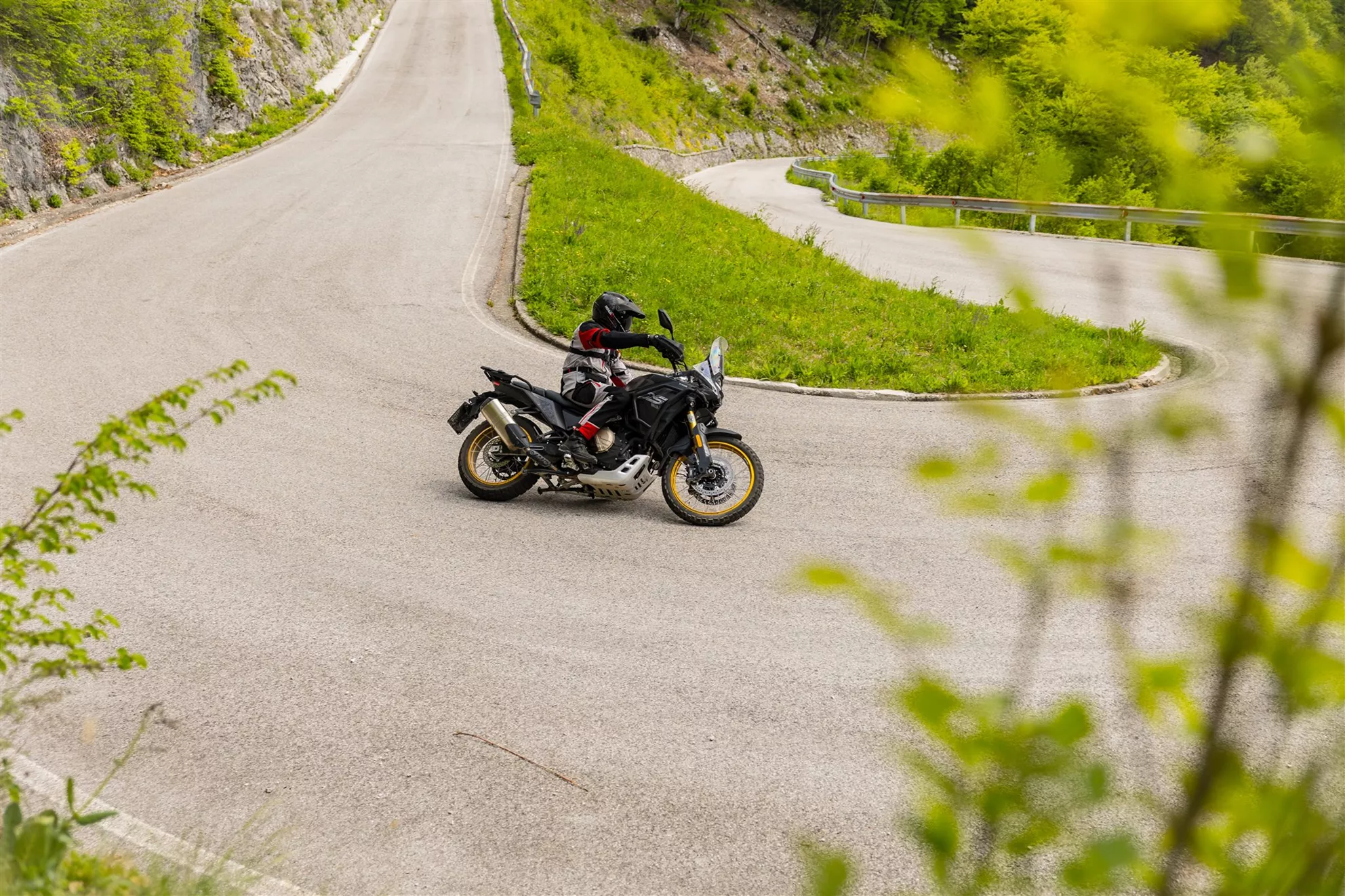 CFMOTO 800 MT-X vs. Voge DS800X Rally CFMOTO 800 MT-X vs. Voge DS800X Rally
