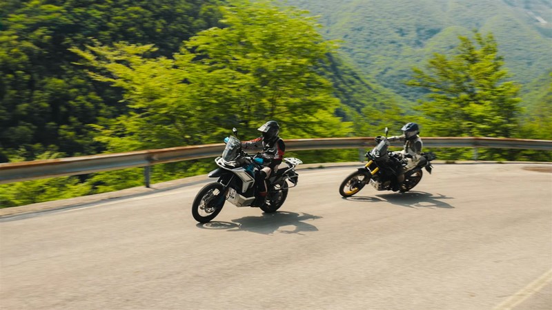 CFMOTO 800 MT-X vs. Voge DS800X Rally