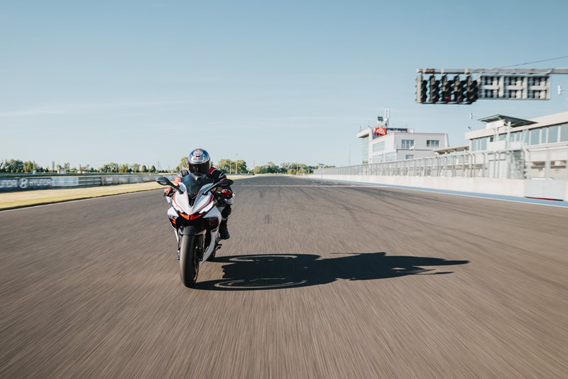 Sorgte für Aufsehen im Fahrerlager! Zontes 703 RR