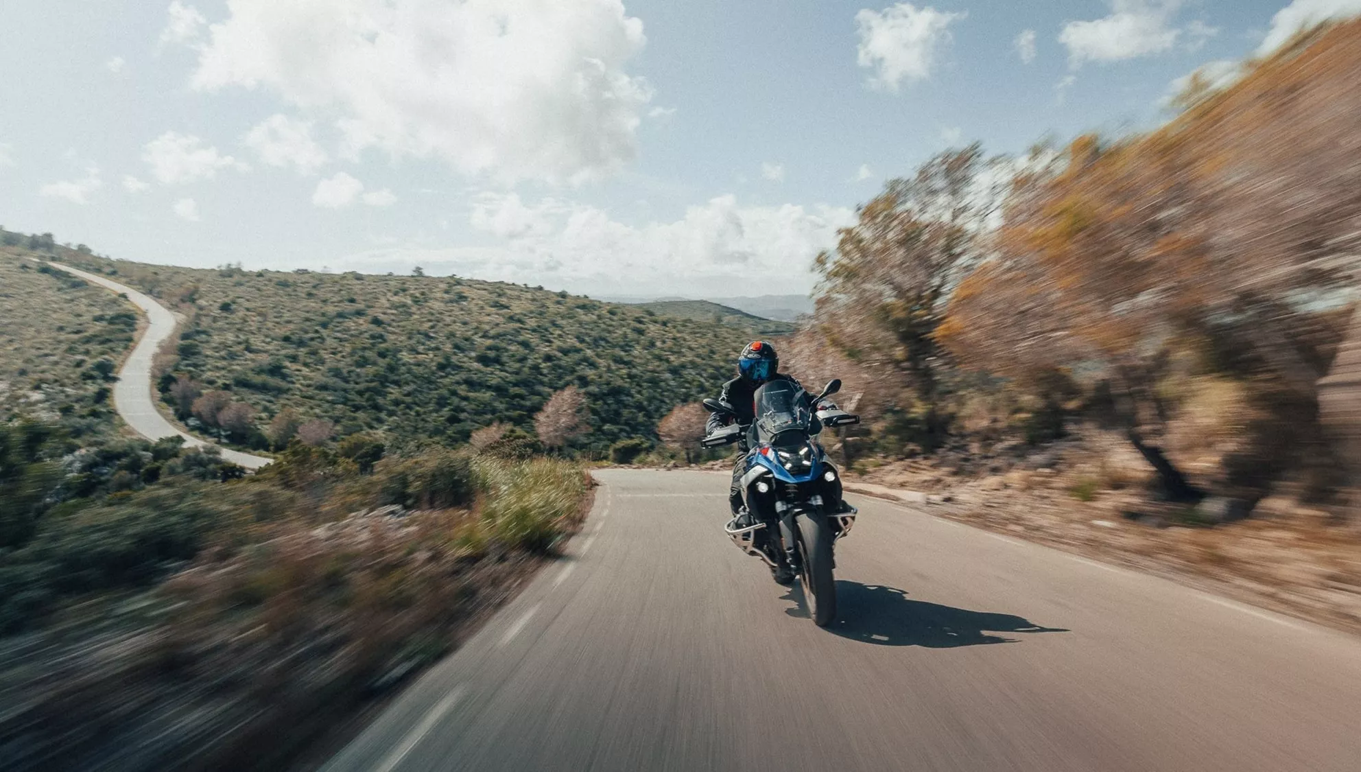 BMW R 1300 GS in azione con il Kit DNA Stage-2 BMW R 1300 GS in azione con il Kit DNA Stage-2