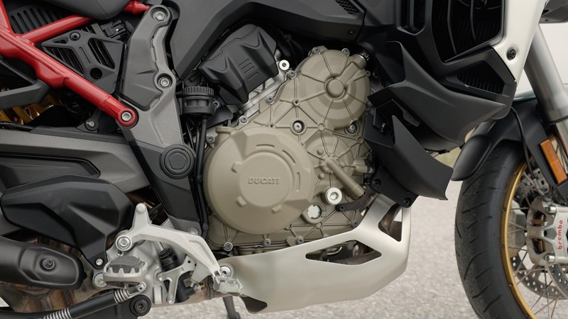 Brachial stark, doch zugänglich, vielseitig - Der Granturismo-V4 von Ducati ist ein echtes Prachtexemplar von einem Motor.