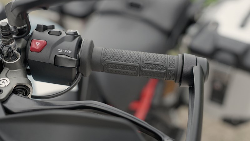 Die Ducati Multistrada V4 Rally bietet eines der umfangreichsten Elektronikpakete unter den großen Reiseenduros. Einzig eine Schaltautomatik fehlt noch im Programm.