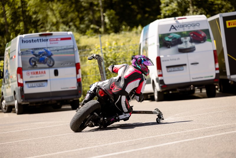 Langsam rantasten: Schräglagentraining am Girls on Wheels in Sursee
