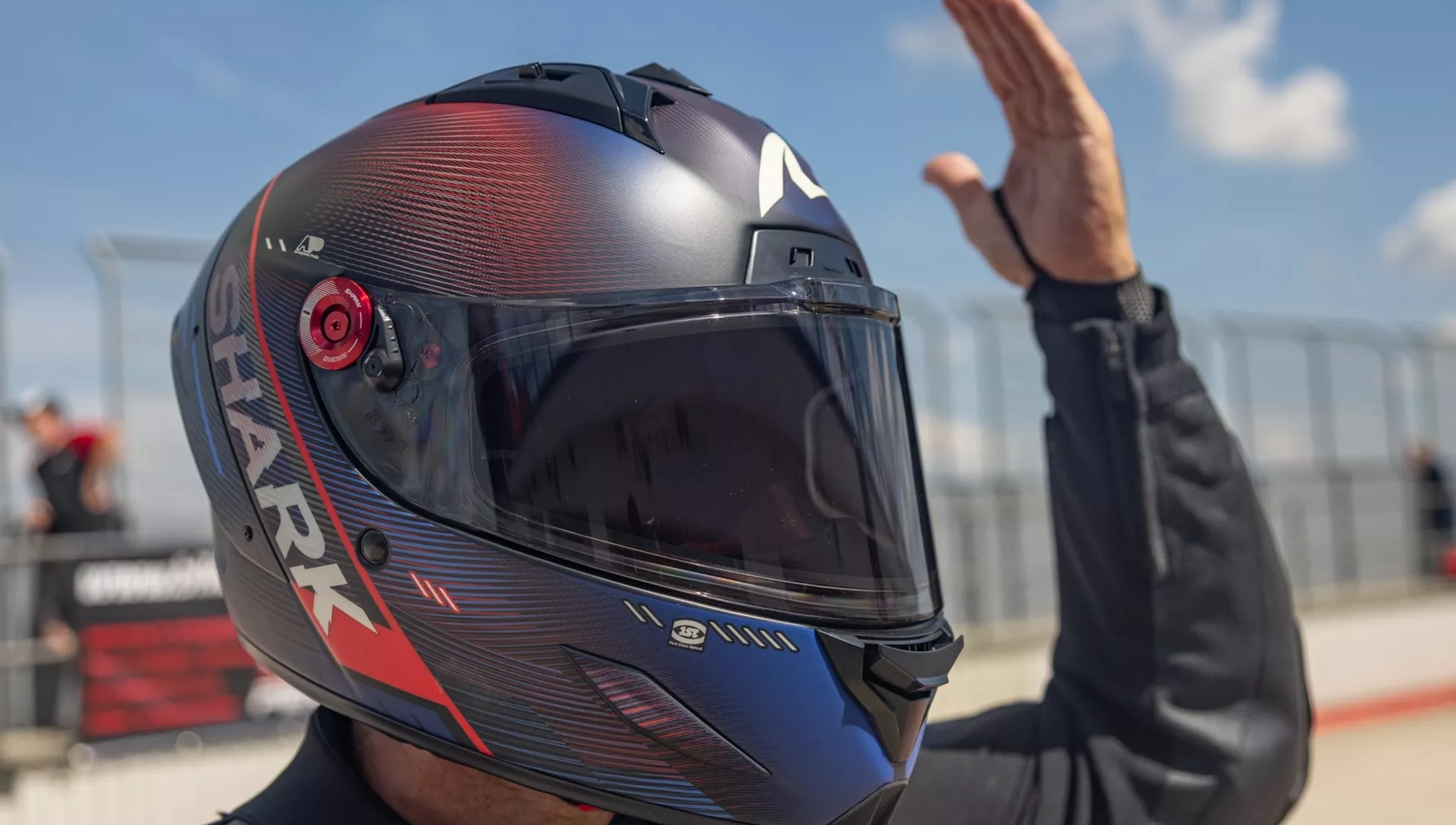 Shark Aeron with IRID "Dark Smoke" Visor Shark Aeron with IRID "Dark Smoke" Visor
