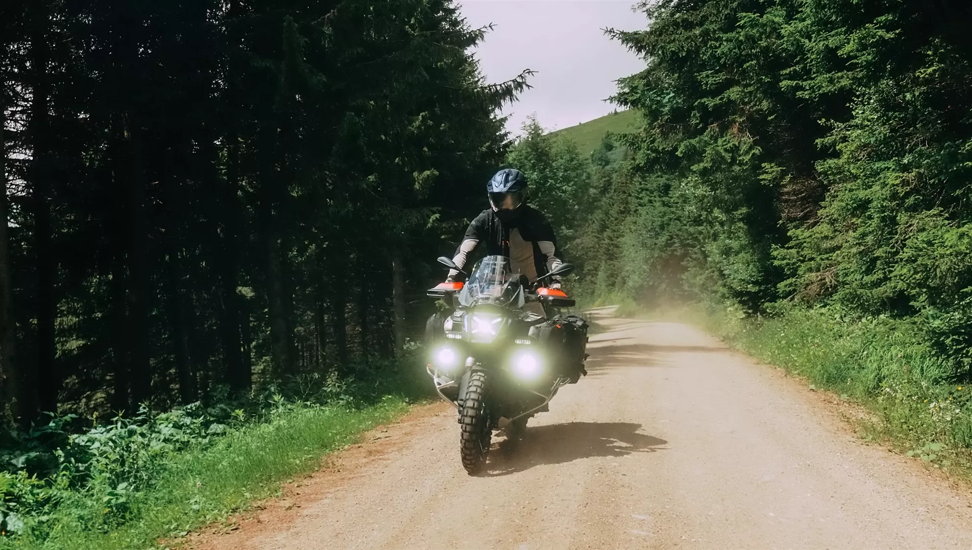 Lone Rider MTL9 v terénu Lone Rider MTL9 v terénu