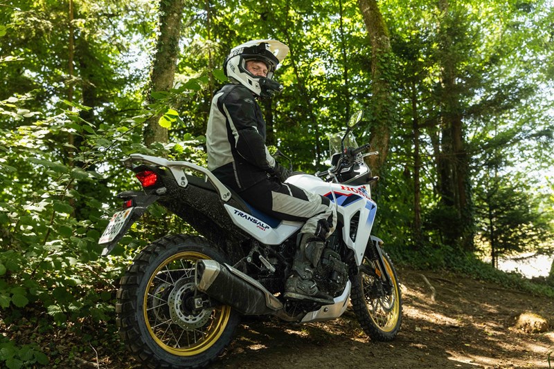 Ehrliches Fazit statt Verkaufsspruch: Nach einem harten Testtag bleibt eine E-Clutch, die im Gelände viel mehr richtig als falsch macht