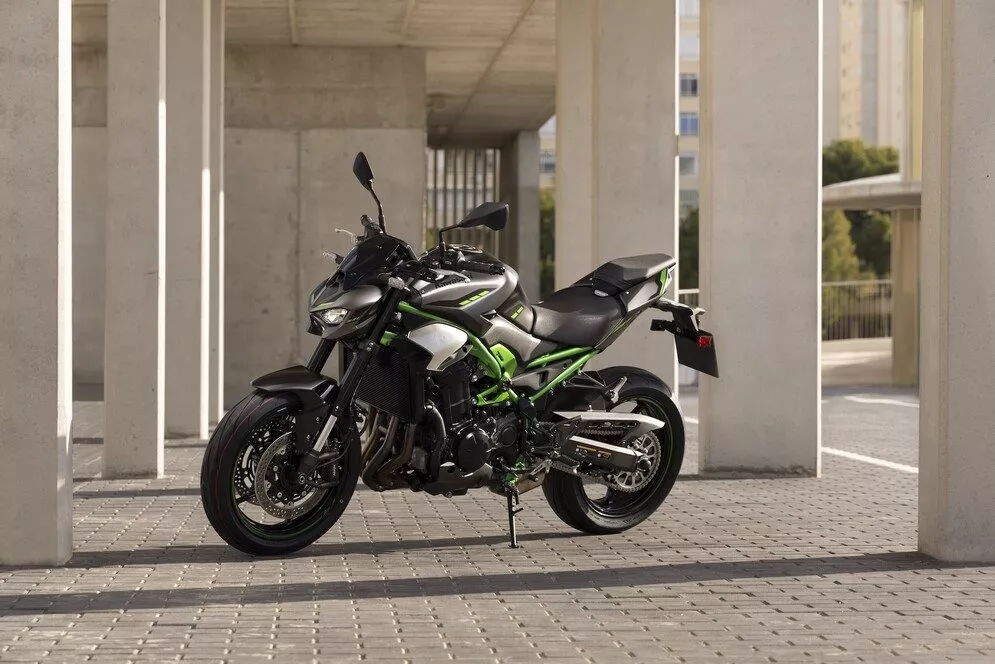 Kawasaki Z900 2025