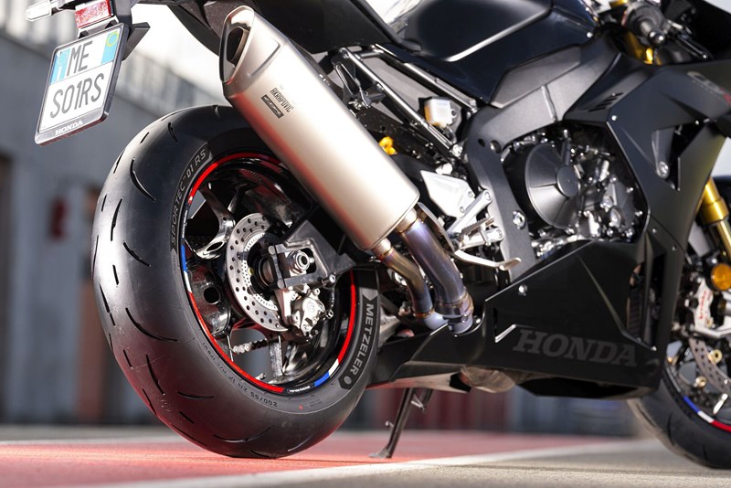 Metzeler Sportec 01 oder 01 RS: Welcher passt zu dir?