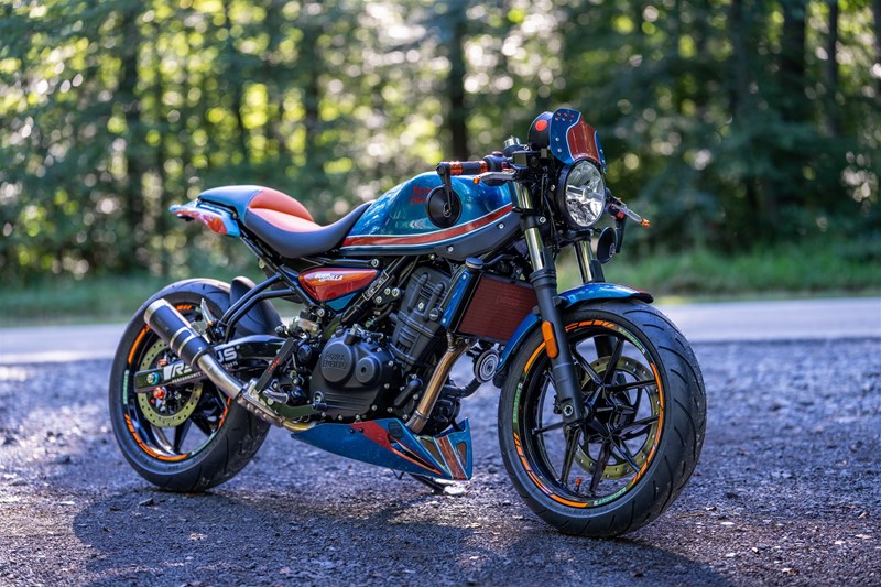 Nummer 10: Blue Flash von Motorrad Bläsing