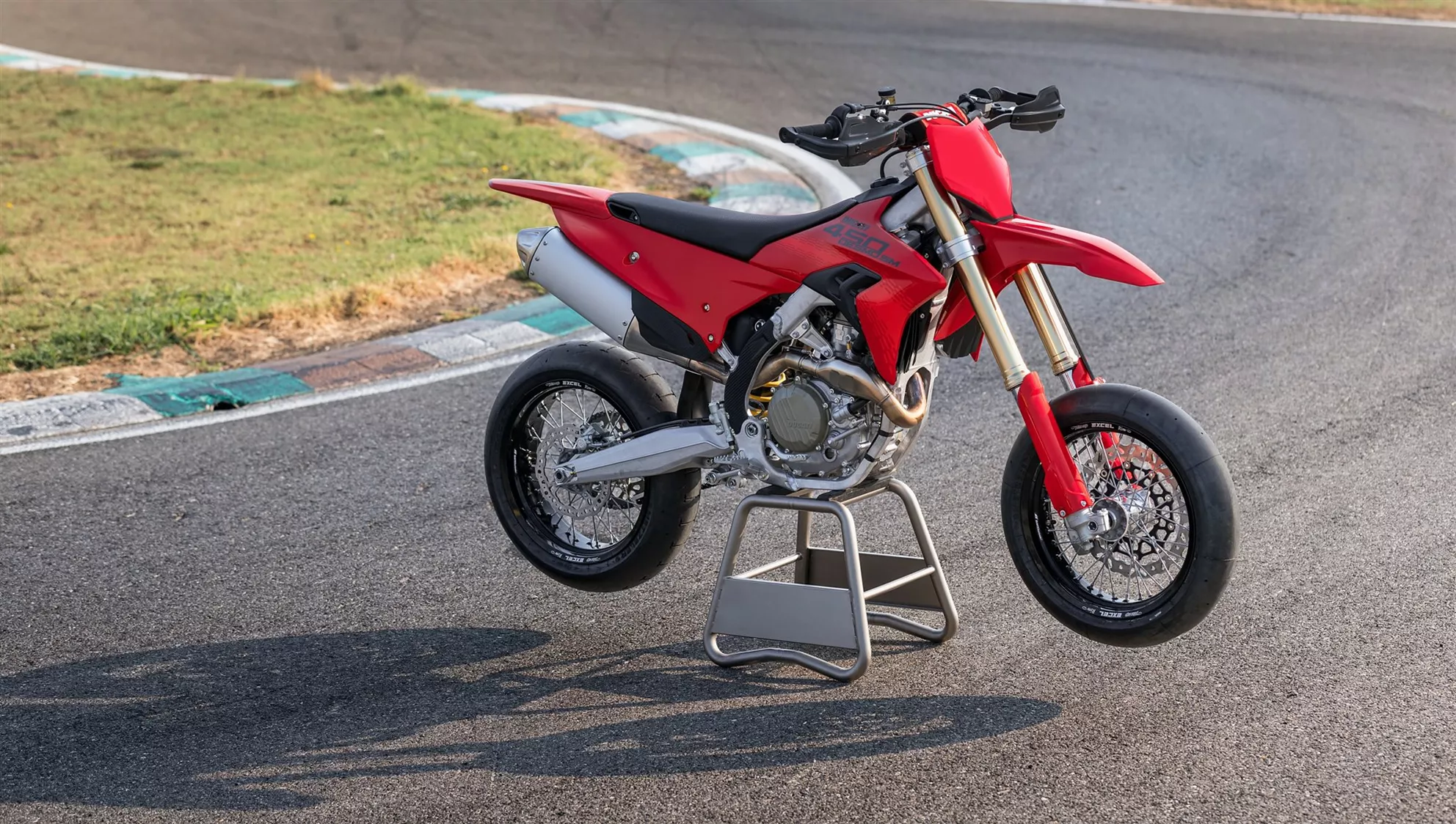 Ducati Desmo450 SM Ducati Desmo450 SM