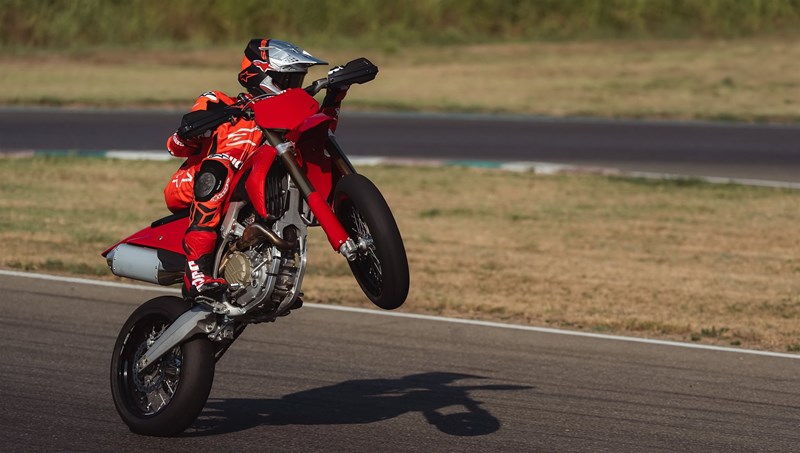 Ducati Desmo450 SM